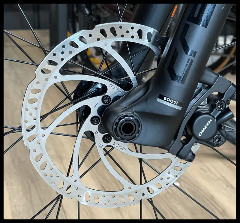 Giant Fathom 29 2 Large Terracotta 2022-9